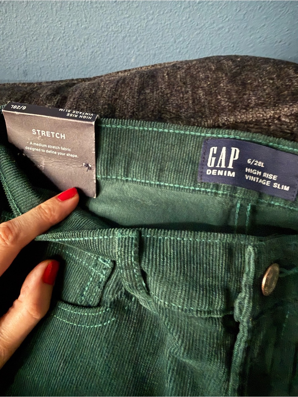 GAP NEW High Rise Vintage Slim Green Corduroy Pants 👖